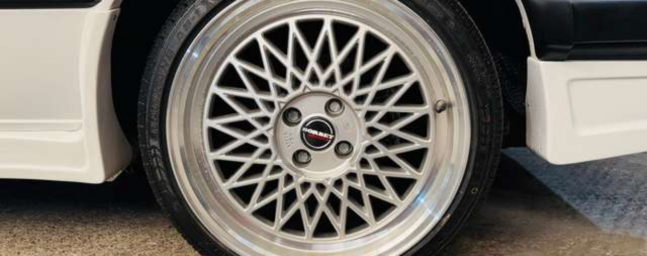 BMW 325 325i E30 M-Tech1 - GARANTIE