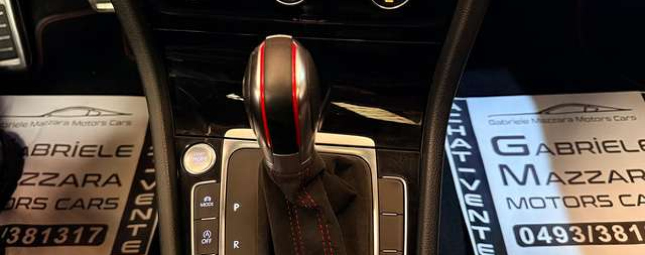 Volkswagen Golf Golf 2.0 TSI FaceLift GTI DSG Toit Pano Caméra Cockpit GPS Maxton Design