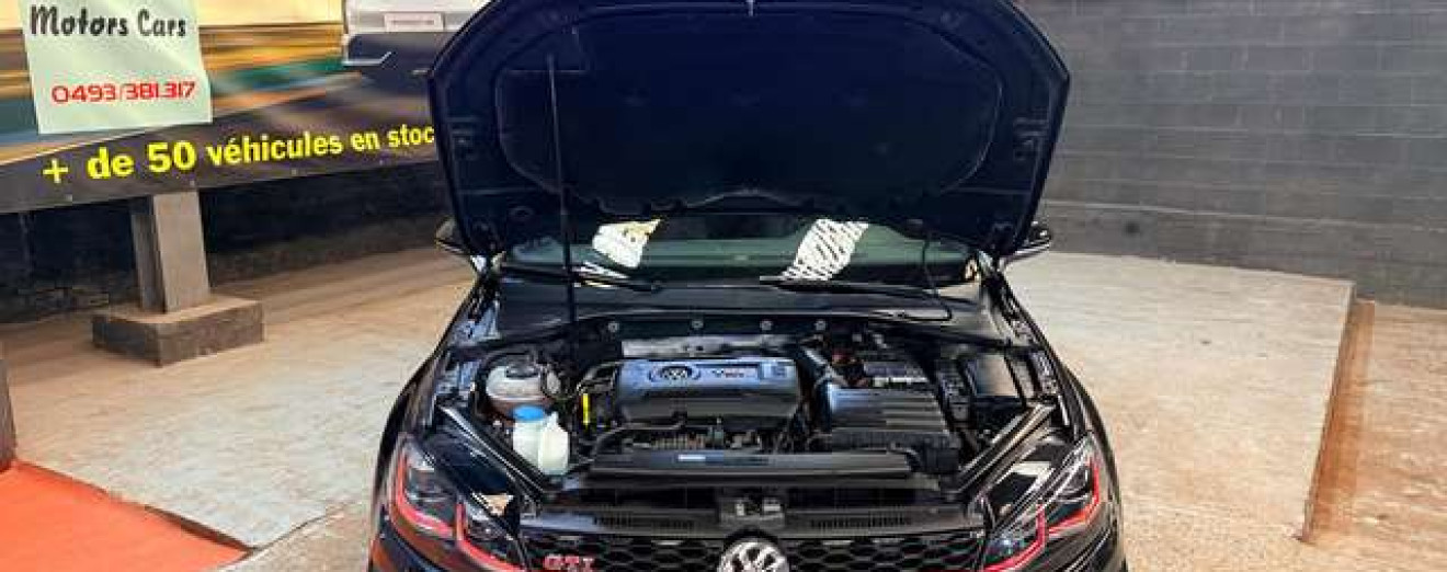 Volkswagen Golf Golf 2.0 TSI FaceLift GTI DSG Toit Pano Caméra Cockpit GPS Maxton Design