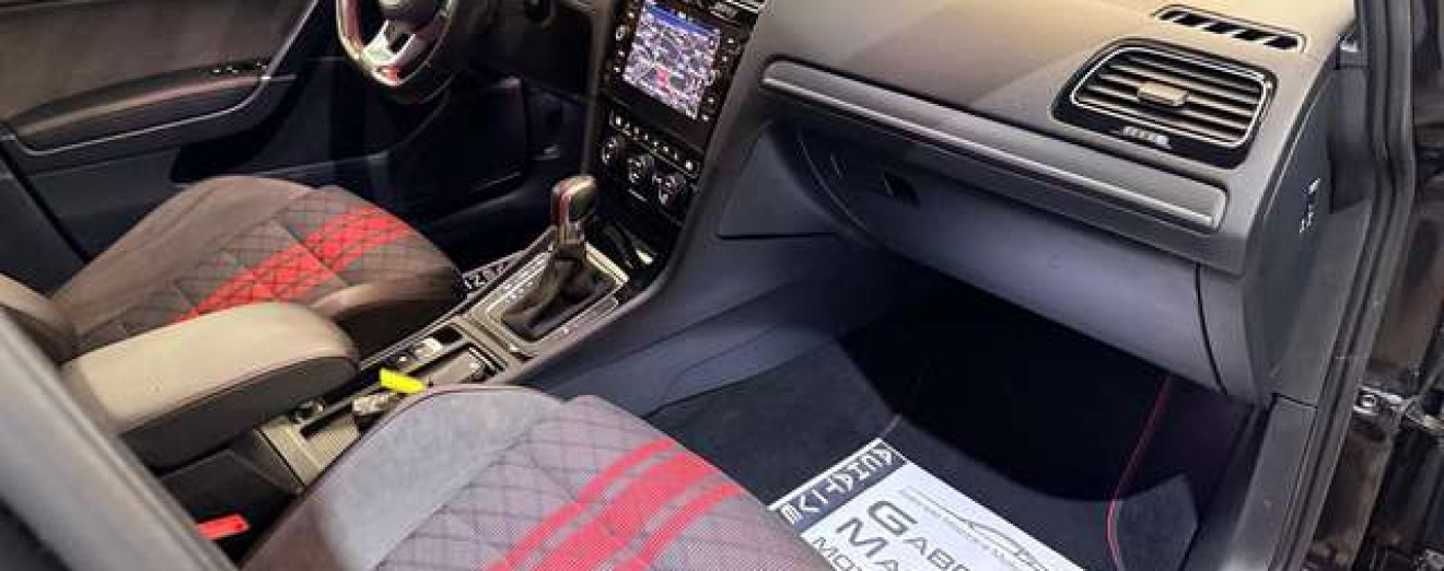 Volkswagen Golf Golf 2.0 TSI FaceLift GTI DSG Toit Pano Caméra Cockpit GPS Maxton Design