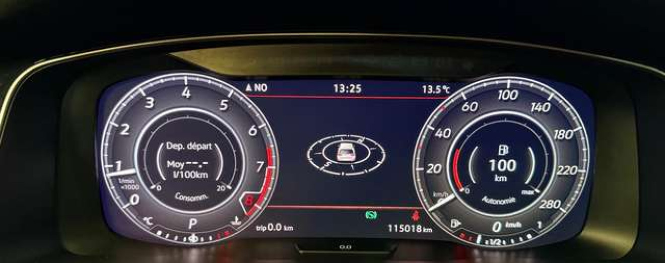 Volkswagen Golf Golf 2.0 TSI FaceLift GTI DSG Toit Pano Caméra Cockpit GPS Maxton Design