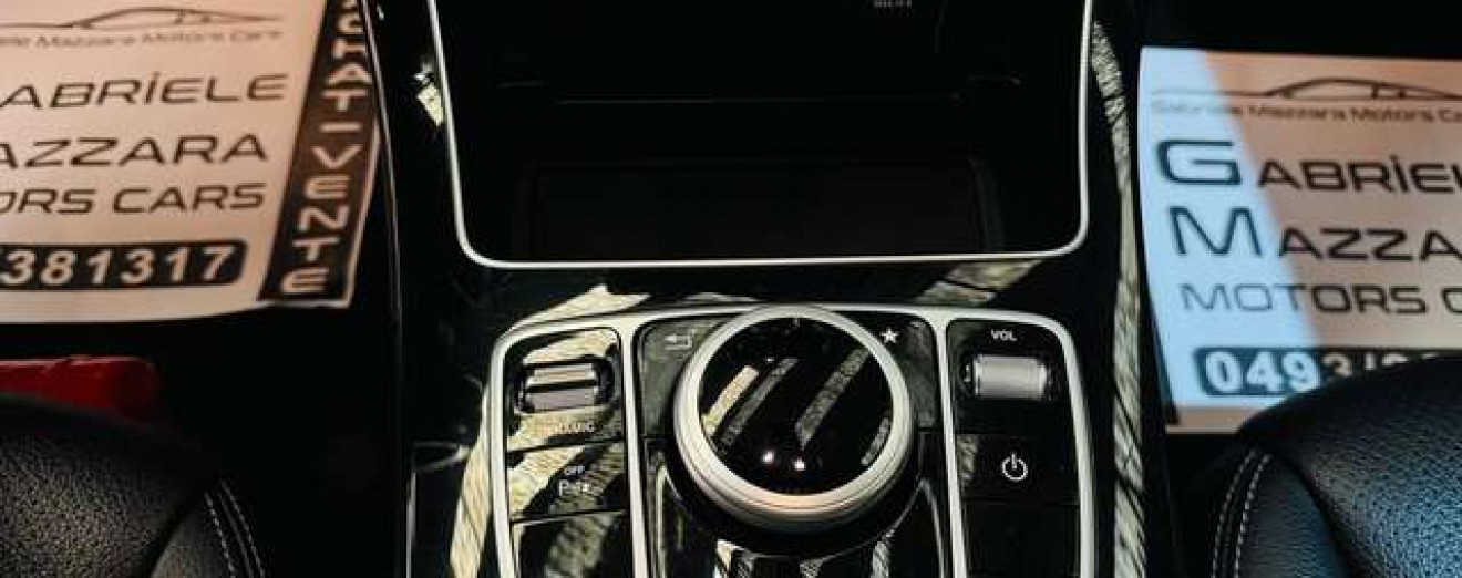 Mercedes-Benz C 200 C 200D Pack AMG Automatique LED Toit Pano GPS Cuir 18