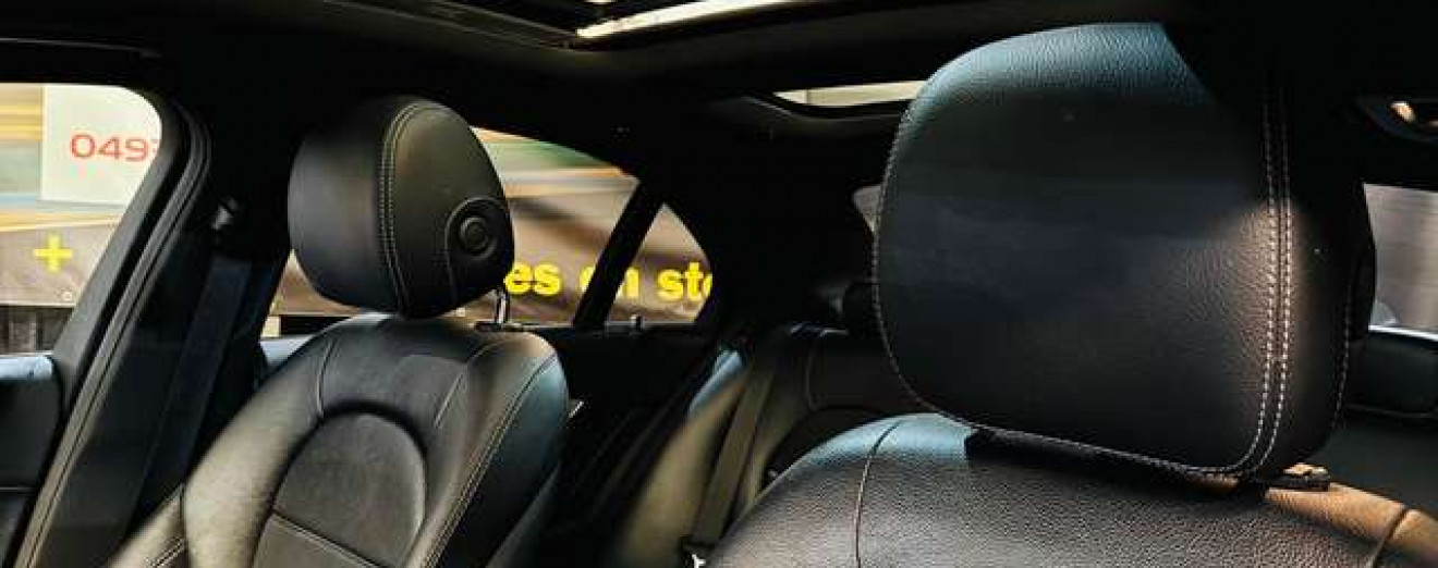 Mercedes-Benz C 200 C 200D Pack AMG Automatique LED Toit Pano GPS Cuir 18