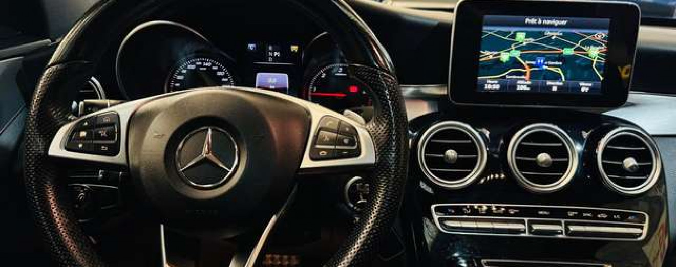 Mercedes-Benz C 200 C 200D Pack AMG Automatique LED Toit Pano GPS Cuir 18