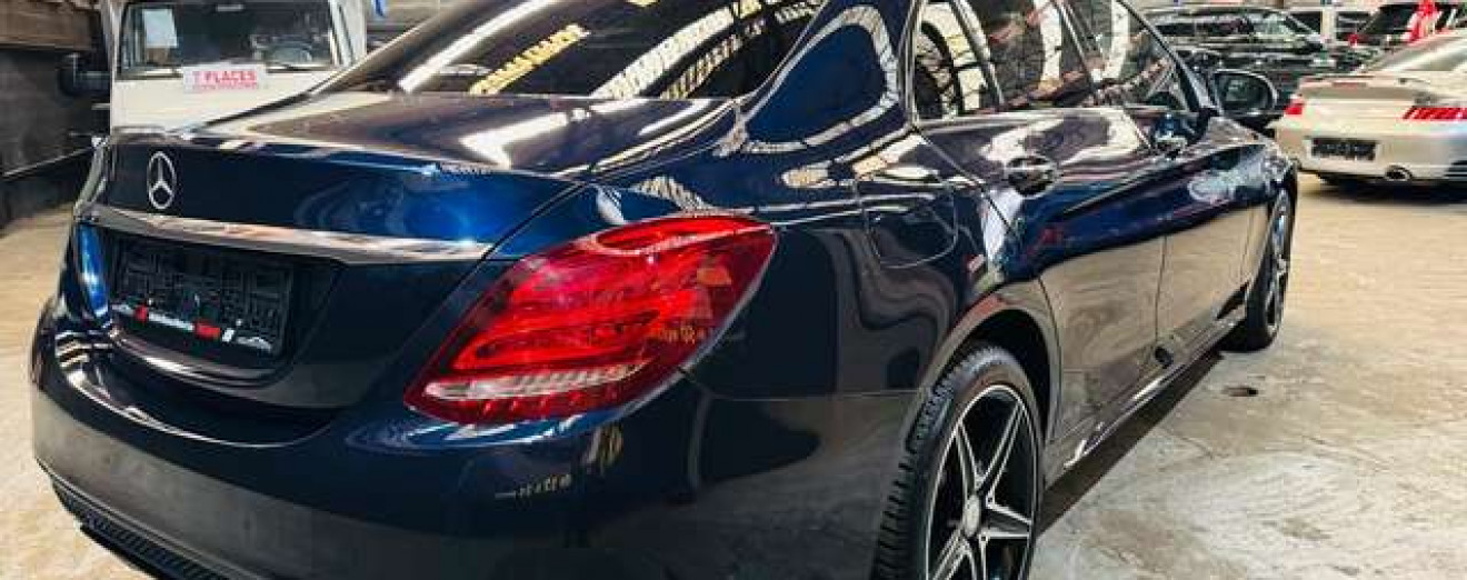 Mercedes-Benz C 200 C 200D Pack AMG Automatique LED Toit Pano GPS Cuir 18