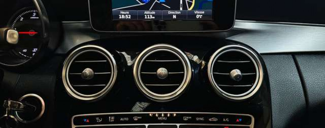Mercedes-Benz C 200 C 200D Pack AMG Automatique LED Toit Pano GPS Cuir 18