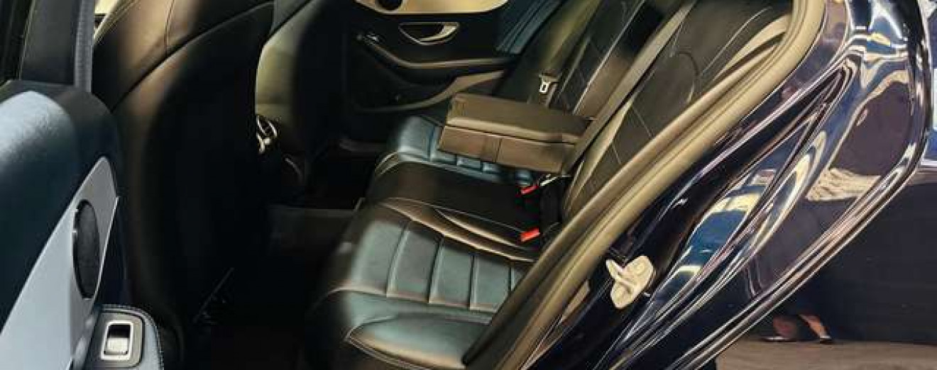 Mercedes-Benz C 200 C 200D Pack AMG Automatique LED Toit Pano GPS Cuir 18