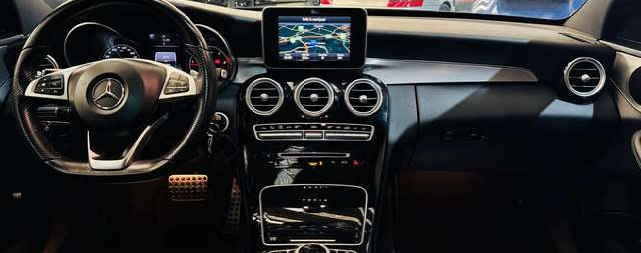 Mercedes-Benz C 200 C 200D Pack AMG Automatique LED Toit Pano GPS Cuir 18