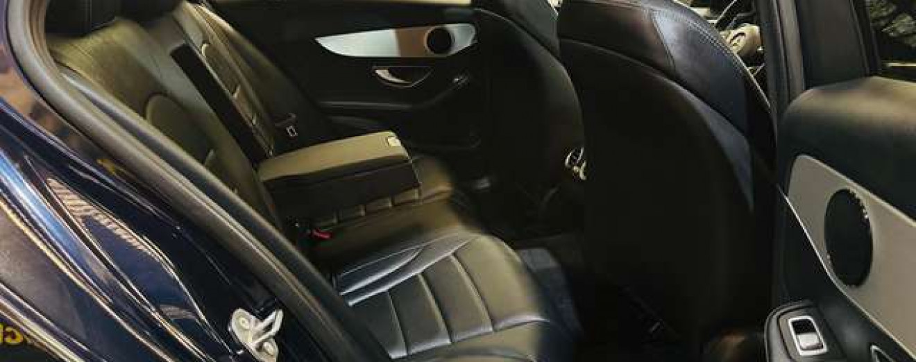 Mercedes-Benz C 200 C 200D Pack AMG Automatique LED Toit Pano GPS Cuir 18