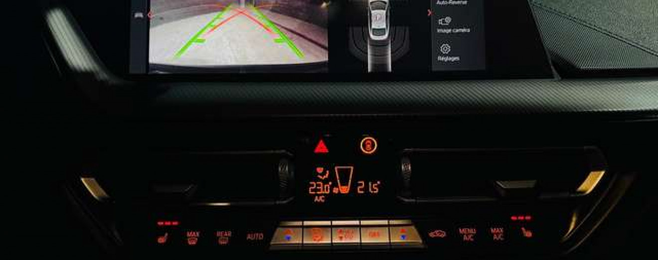 BMW 218 Gran Coupé- MTech-Cockpit-Camera-Gros sieges