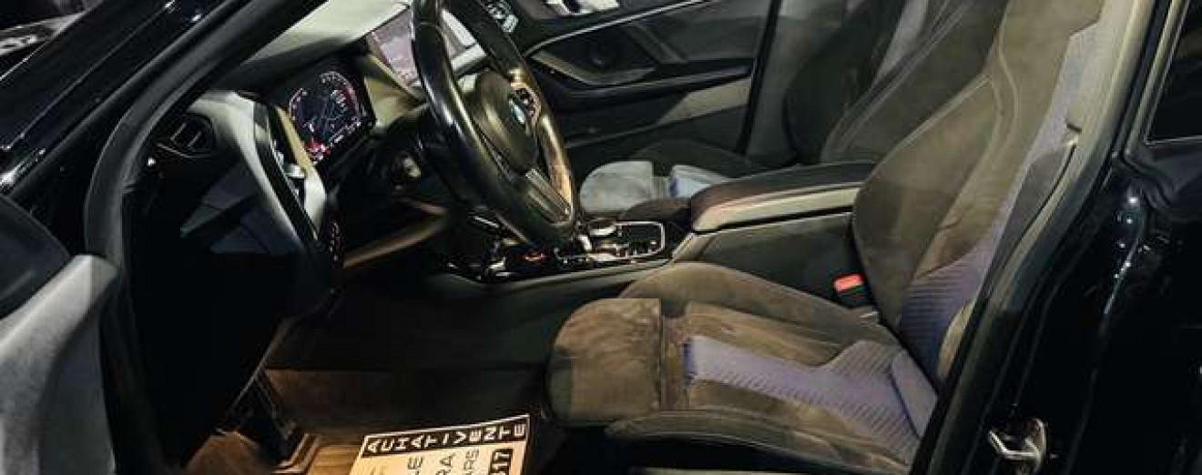 BMW 218 Gran Coupé- MTech-Cockpit-Camera-Gros sieges