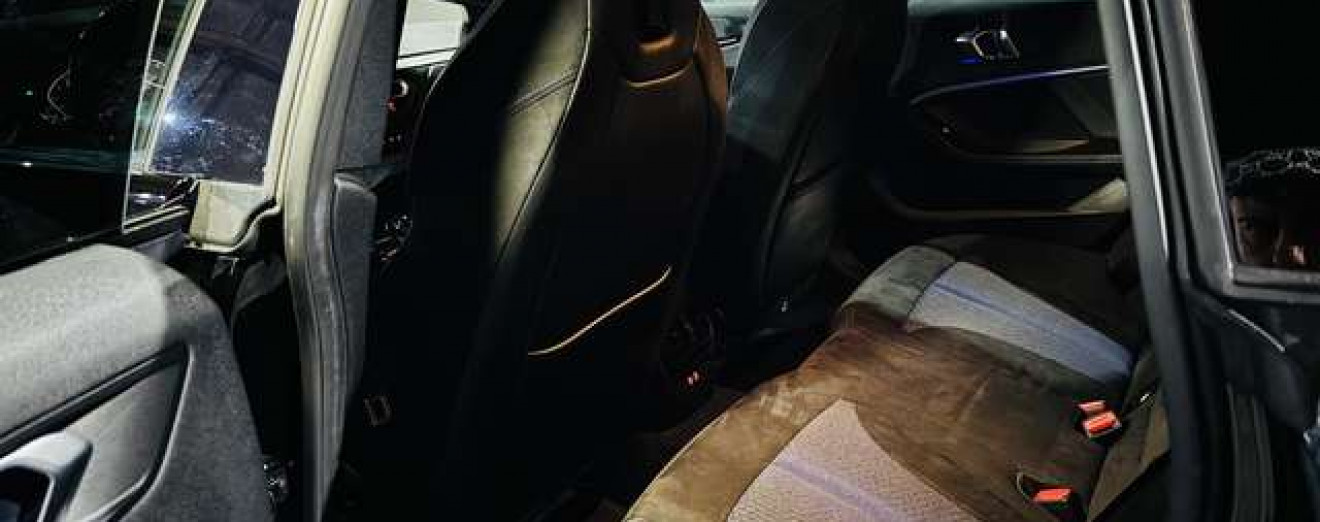 BMW 218 Gran Coupé- MTech-Cockpit-Camera-Gros sieges