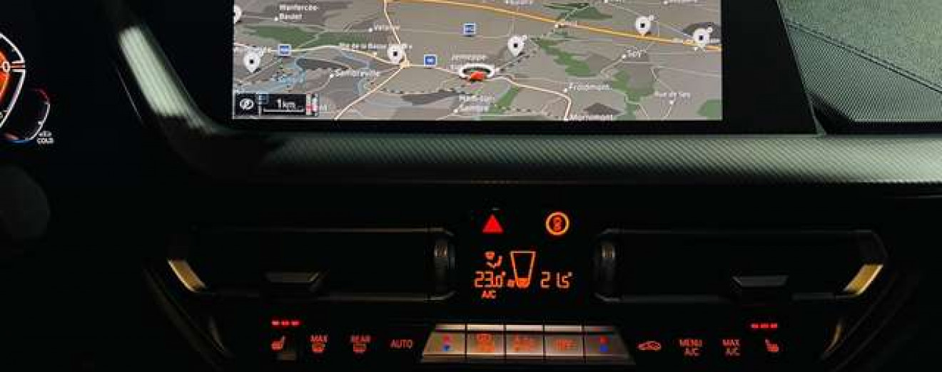 BMW 218 Gran Coupé- MTech-Cockpit-Camera-Gros sieges