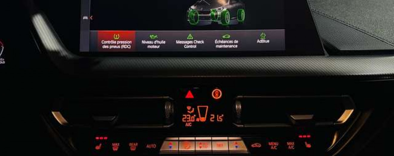 BMW 218 Gran Coupé- MTech-Cockpit-Camera-Gros sieges