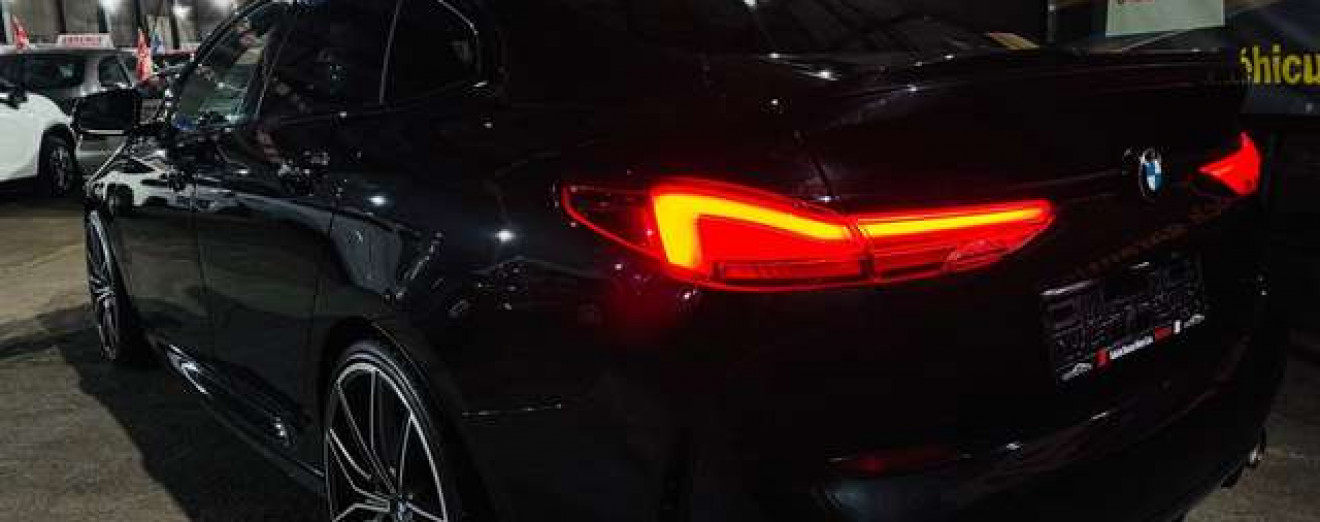BMW 218 Gran Coupé- MTech-Cockpit-Camera-Gros sieges