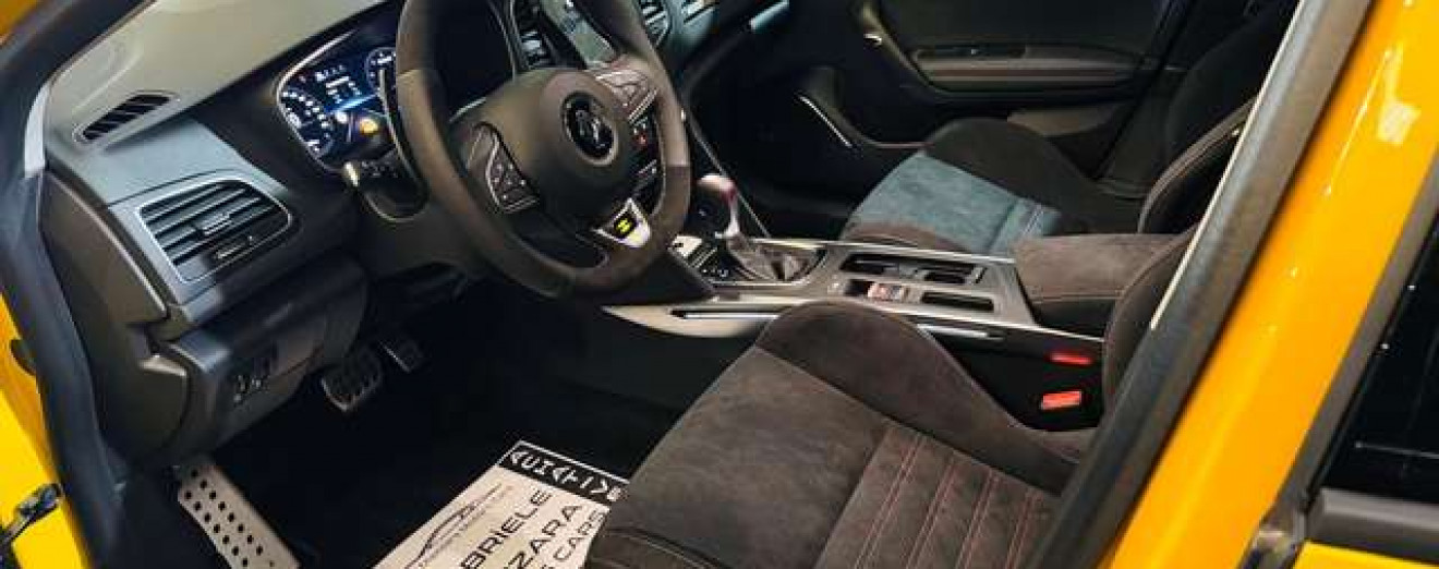 Renault Megane 1.8 TCe R.S. 300 Ultimate Recaro Carbon BOSE