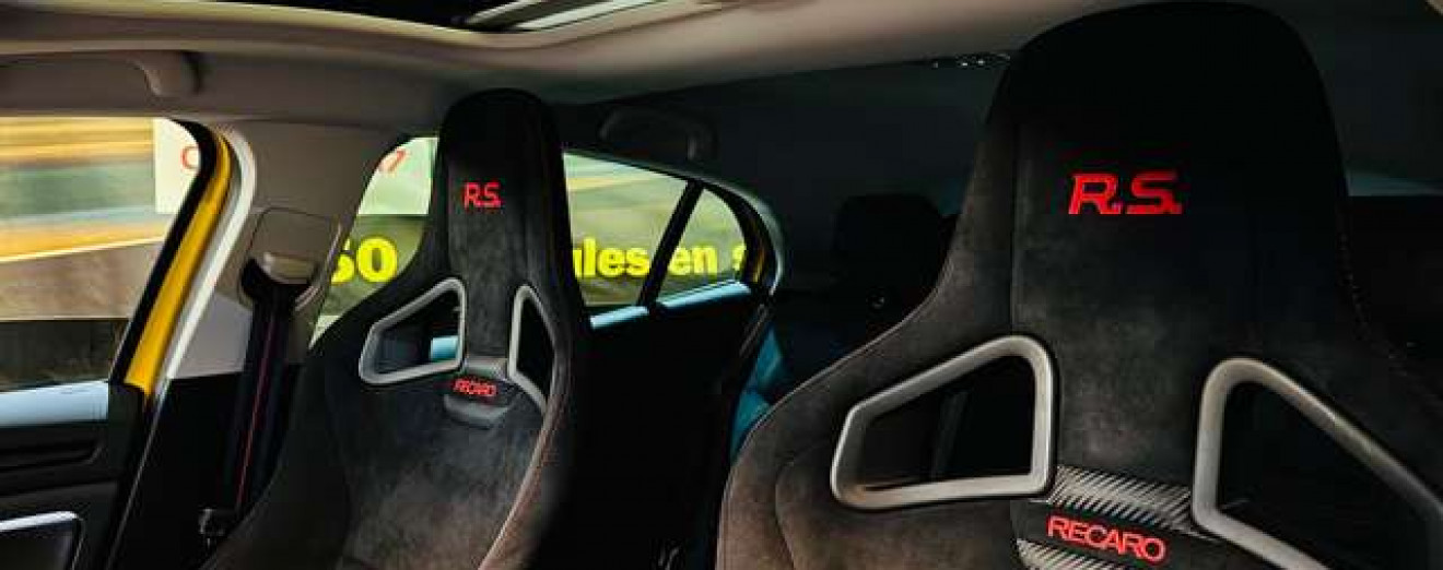 Renault Megane 1.8 TCe R.S. 300 Ultimate Recaro Carbon BOSE