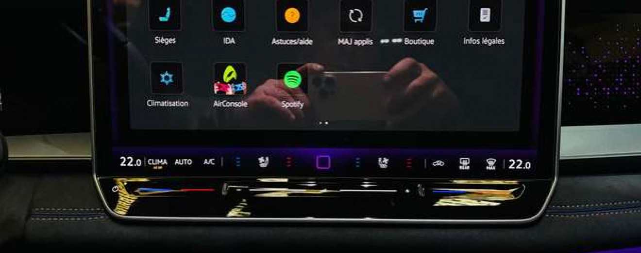Volkswagen Tayron 2.0TDI  7pl. DSG Full Pano Camera 360 iQ Display Travel assist plus Cuir CarPlay Matrix Garantie VW