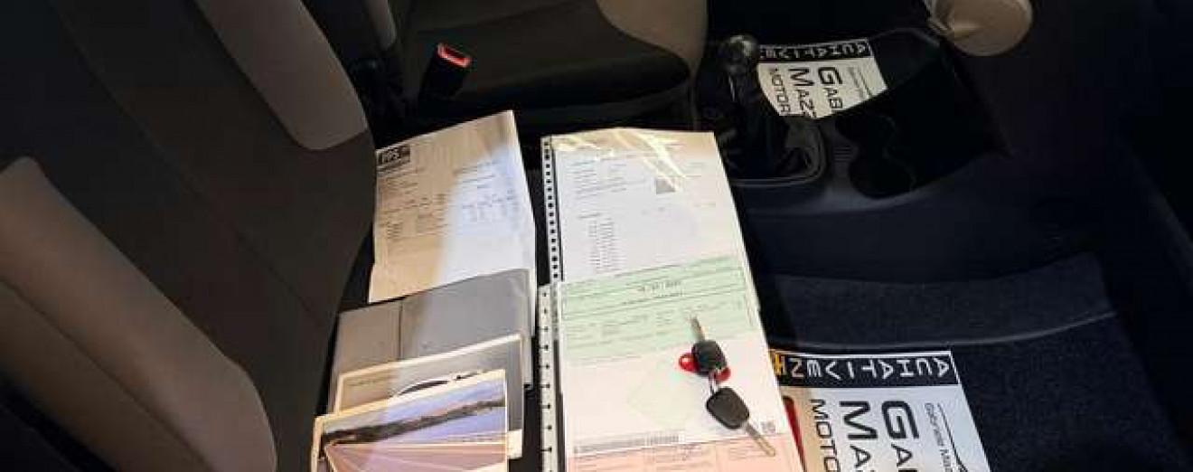 Peugeot 107 107 1.0i Radio D.A Airbag