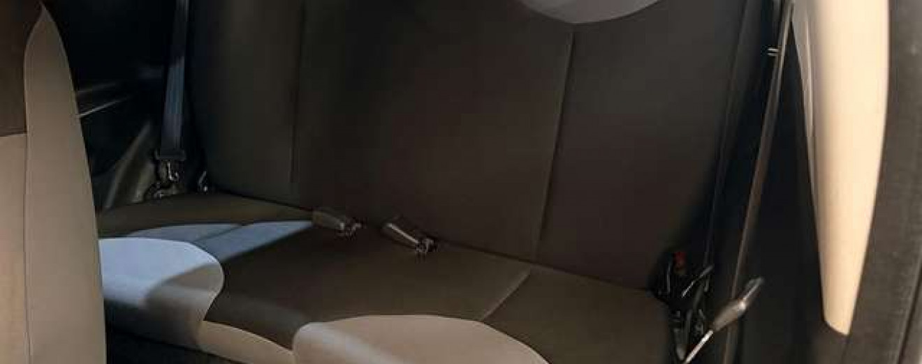 Peugeot 107 107 1.0i Radio D.A Airbag