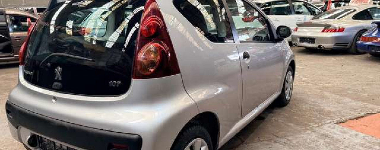 Peugeot 107 107 1.0i Radio D.A Airbag