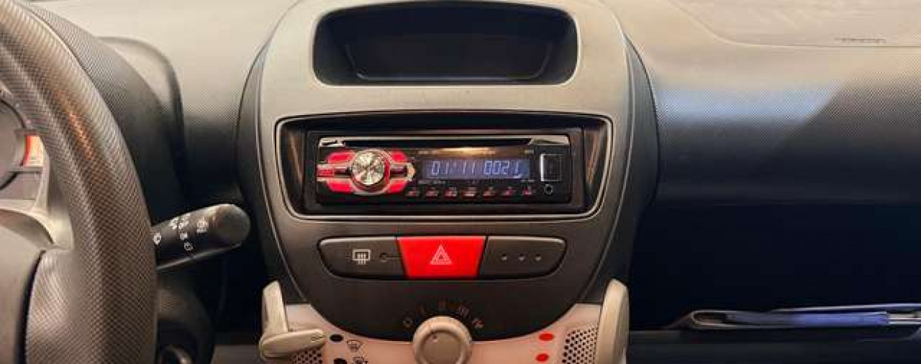 Peugeot 107 107 1.0i Radio D.A Airbag