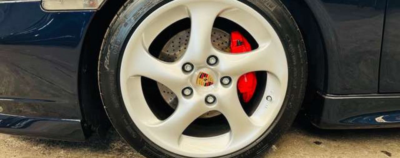 Porsche 996 991 996 Carrera 4 Phase2 3.6i Pack Aero CarPlay Bose Xénon Toit ouvrant PDC Ligne Cargraphic Showroom!!