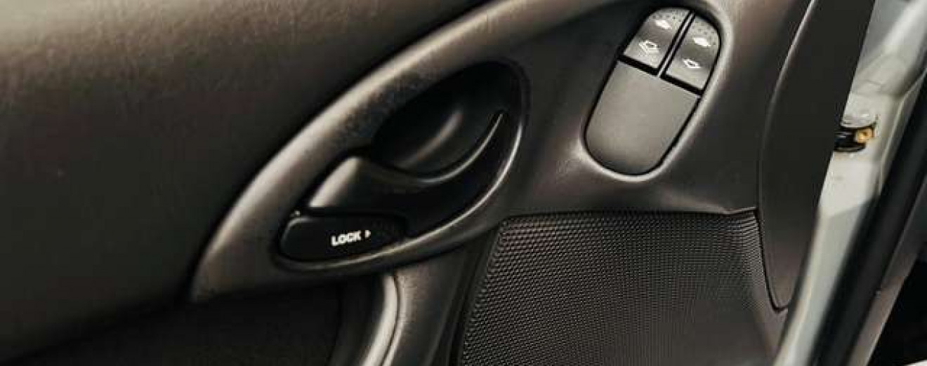 Ford Focus 1.4i SE 16v - Airco - GARANTIE