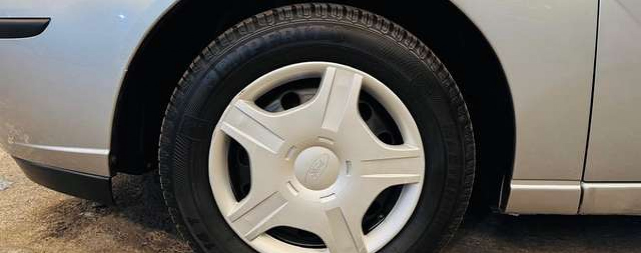 Ford Focus 1.4i SE 16v - Airco - GARANTIE