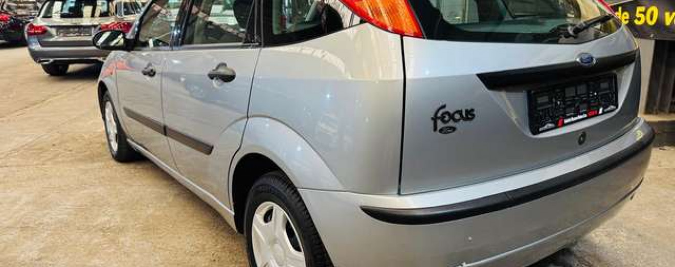 Ford Focus 1.4i SE 16v - Airco - GARANTIE