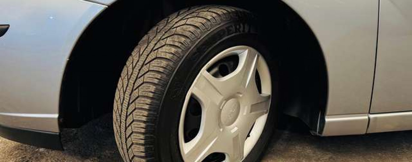 Ford Focus 1.4i SE 16v - Airco - GARANTIE