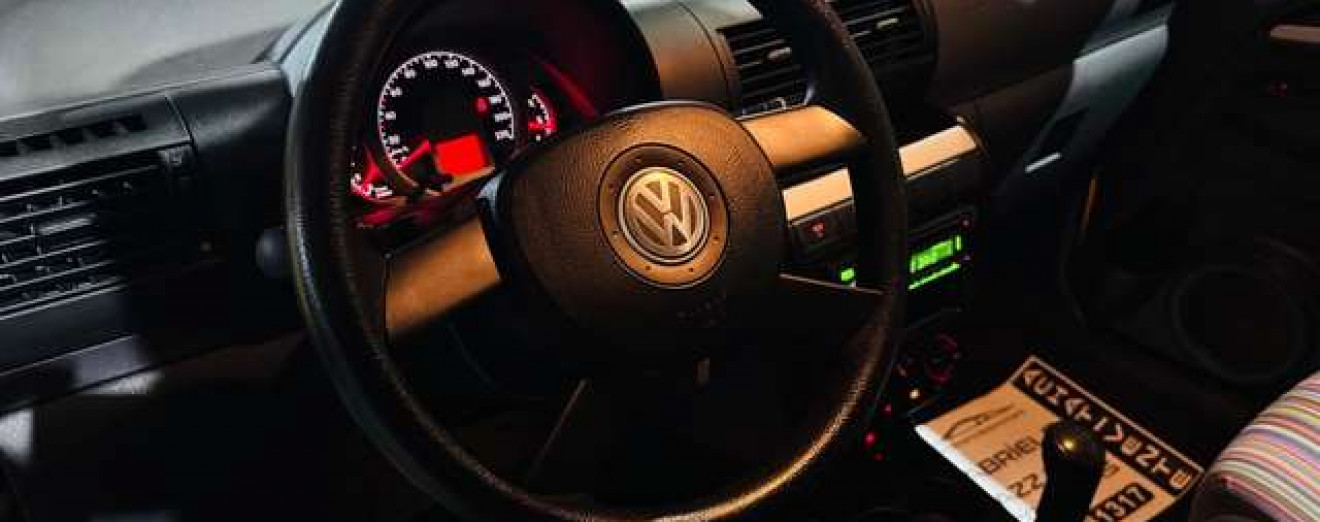 Volkswagen Fox Fox 1.2i - V.C - Airco - GARANTIE