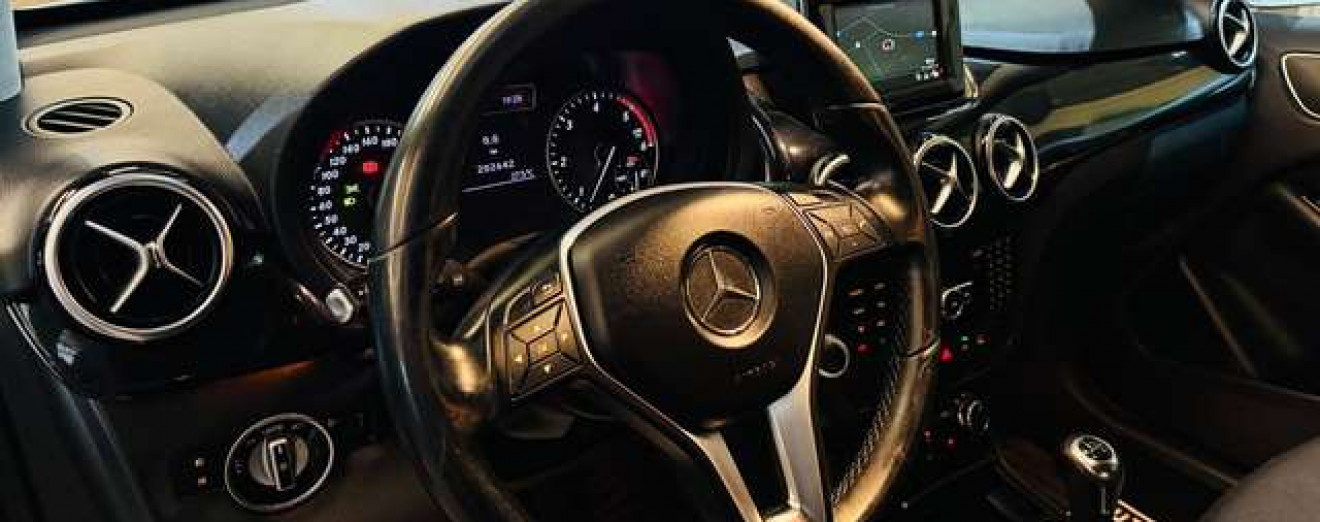 Mercedes-Benz B 200 B 200 CDI GPS Caméra Airco J.A