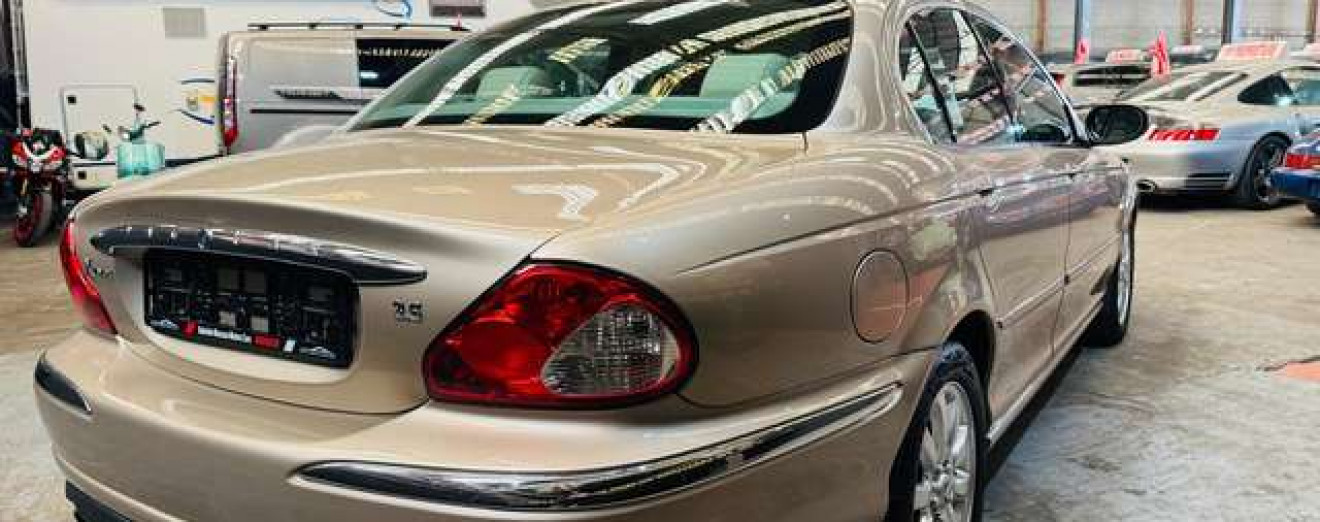 Jaguar X-Type X-Type 2.5i V6 24v Automatique Cuir J.A