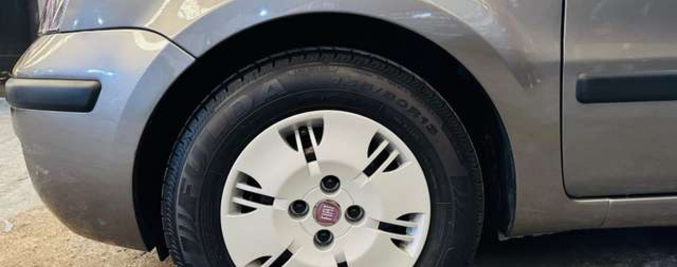 Fiat Panda 1.1i Actual 1 pro 24000 km carnet garantie 12m