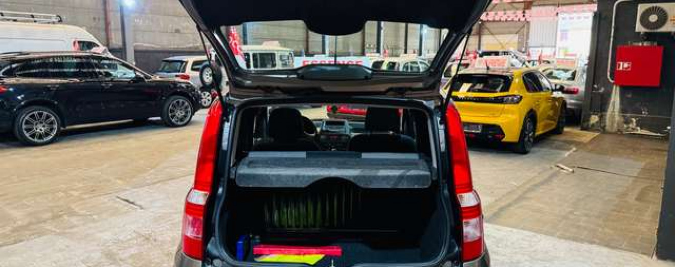 Fiat Panda 1.1i Actual 1 pro 24000 km carnet garantie 12m