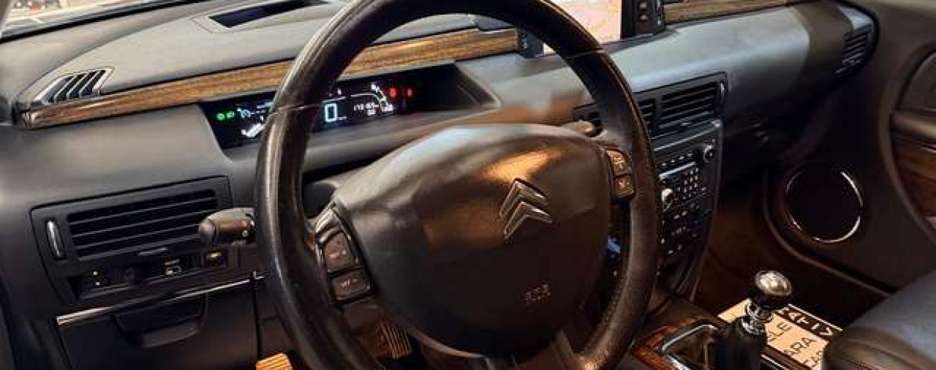 Citroen C6 C6 2.2 HDi Exclusive GPS Cuir Suspension pneumatique  J.A Airco