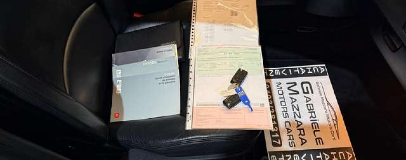 Citroen C6 C6 2.2 HDi Exclusive GPS Cuir Suspension pneumatique  J.A Airco