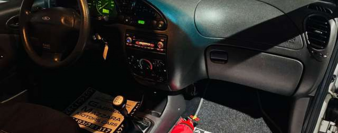 Ford Fiesta 1.3i - V.C- V.E - J.A