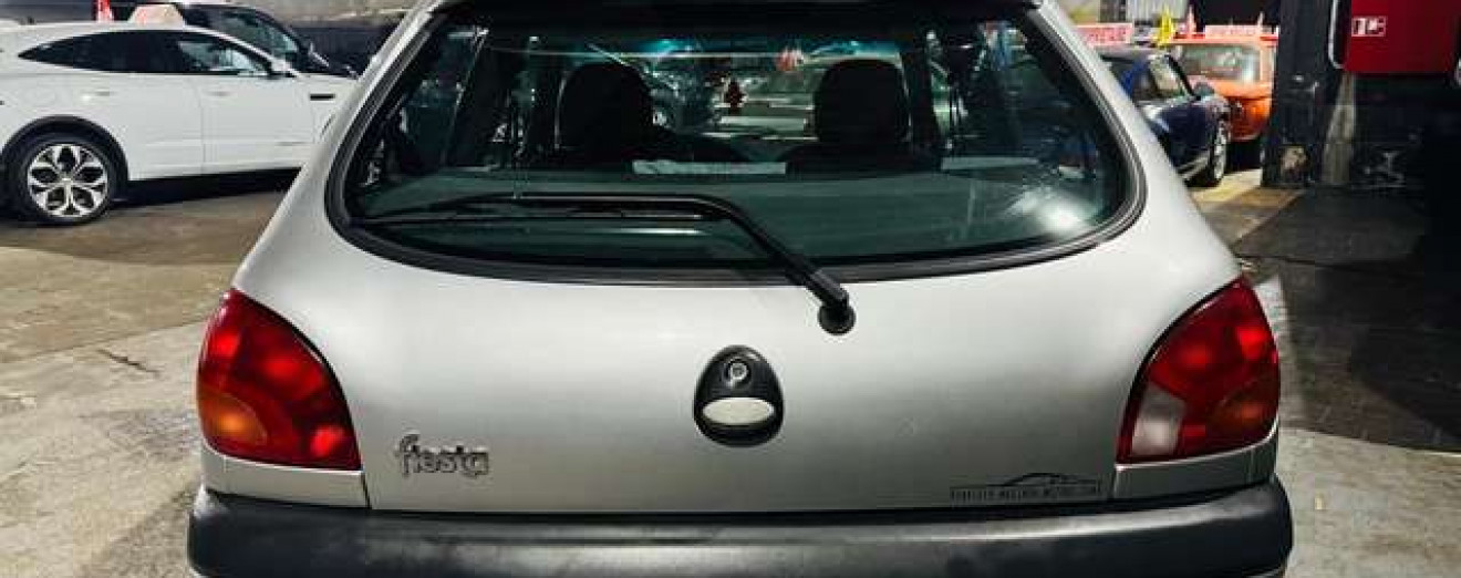 Ford Fiesta 1.3i - V.C- V.E - J.A