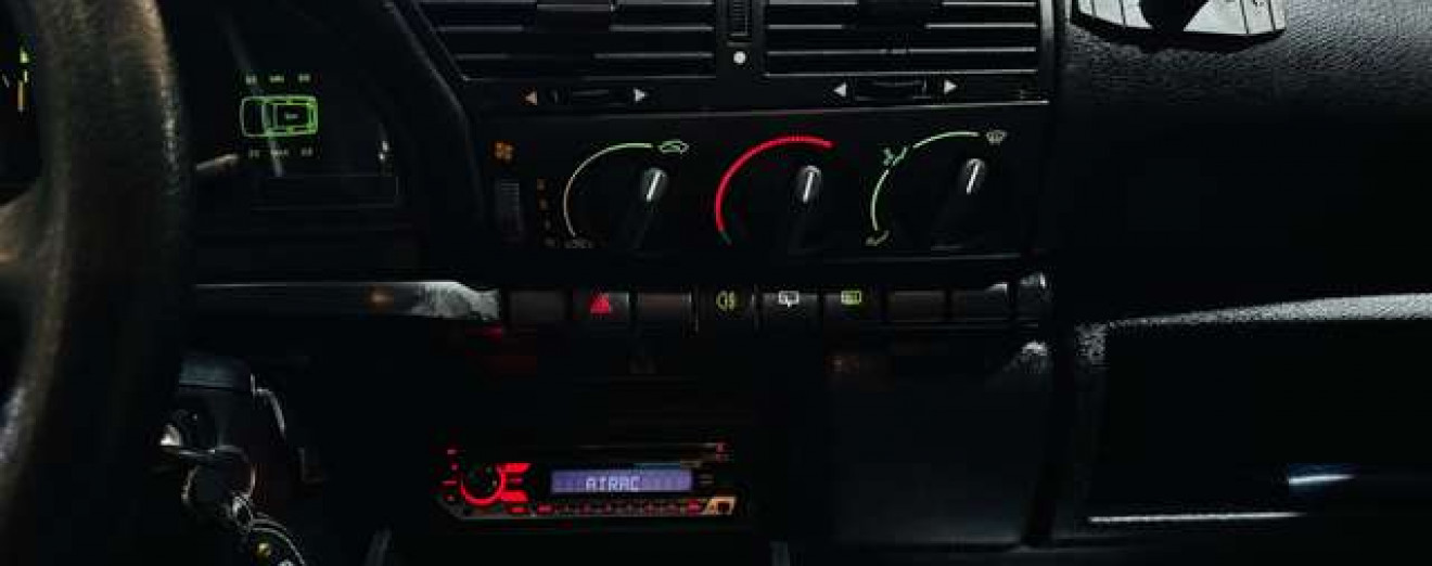 Lancia Y 10 junior 1 pro 86500 km carnet Ancetre !!!