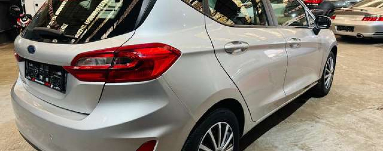 Ford Fiesta Fiesta 1.1i CarPlay GPS Sièges/volant Chauffants PDC