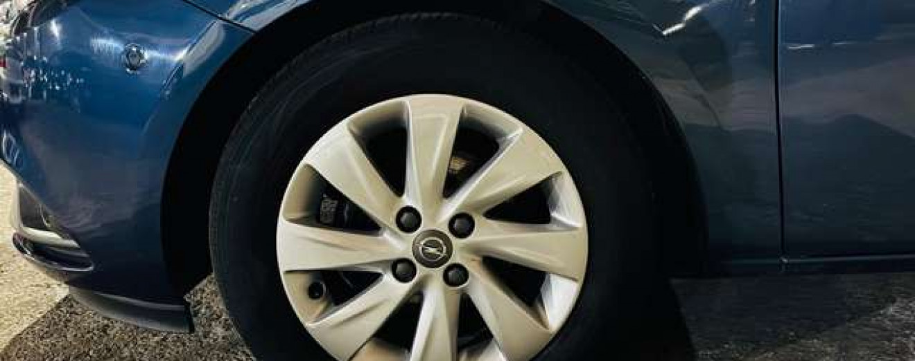 Opel Corsa Corsa 1.2i GPS Airco J.A CarPlay PDC