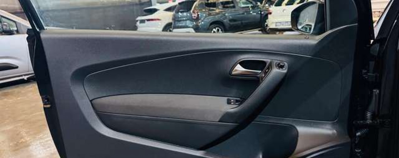 Volkswagen Polo Polo 1.2i Black Edition - Airco - GARANTIE