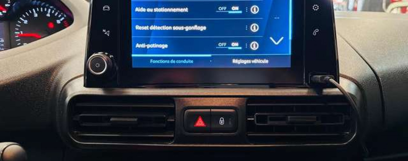 Peugeot Partner 1.5 BlueHDi 3 Places GPS CarPlay PDC TVA 21% Incl