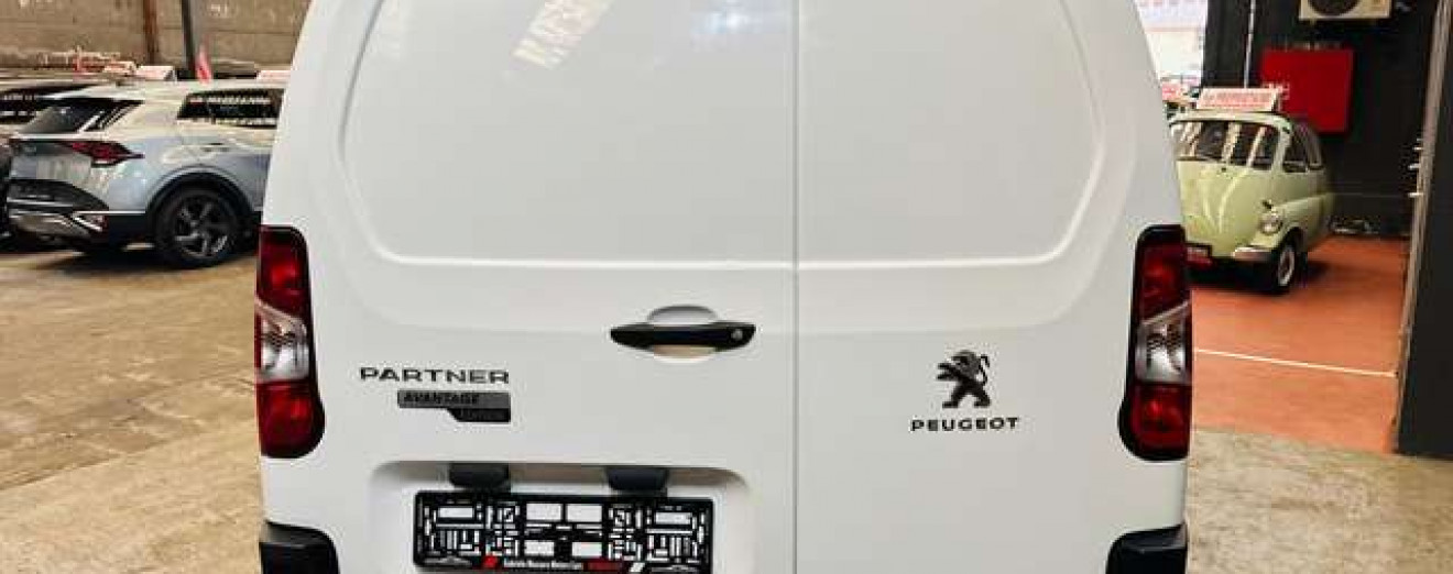 Peugeot Partner 1.5 BlueHDi 3 Places GPS CarPlay PDC TVA 21% Incl