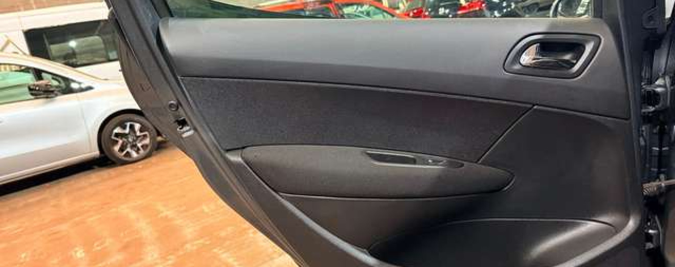 Peugeot 308 308 1.6i Automatique Airco J.A