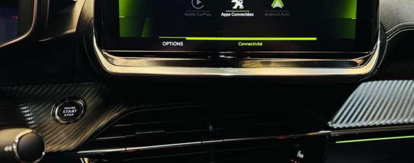 Peugeot 208 1.5 BlueHDi / GT Pack / Navi / Clim / Garantie 12M