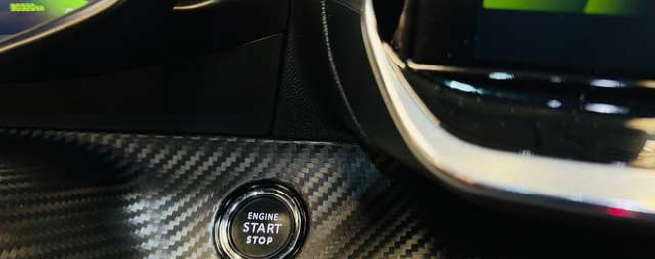 Peugeot 208 1.5 BlueHDi / GT Pack / Navi / Clim / Garantie 12M