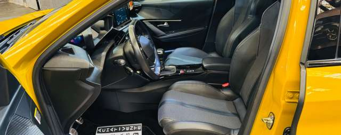Peugeot 208 1.5 BlueHDi / GT Pack / Navi / Clim / Garantie 12M